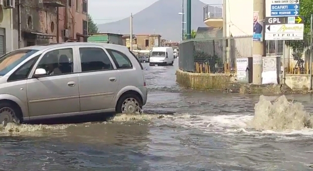 Campania, è allerta meteo arancione domani: piogge su tutta la regione