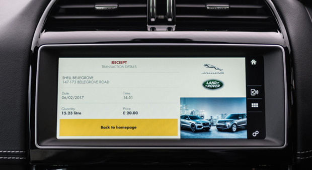 La schermata del touchscreen della Jaguar dopo il rifornimento