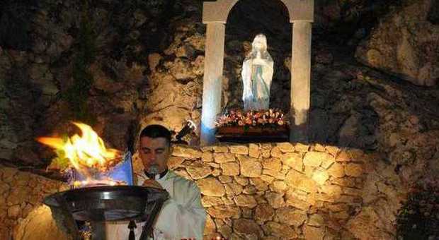 Salerno: in città le spoglie di Santa Bernadette di Lourdes. Visita all'ospizio, messa e fiaccolata