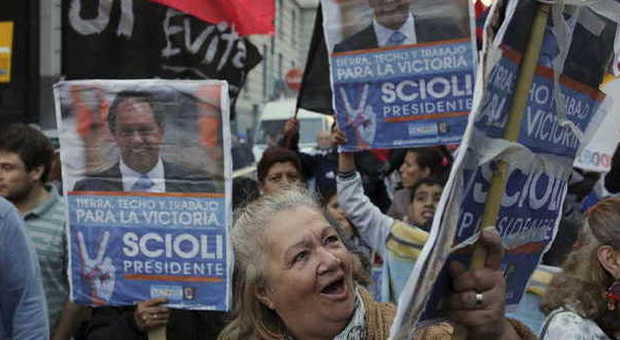 Elezioni in Argentina, sorpresa Macri: porta Scioli al ballottaggio
