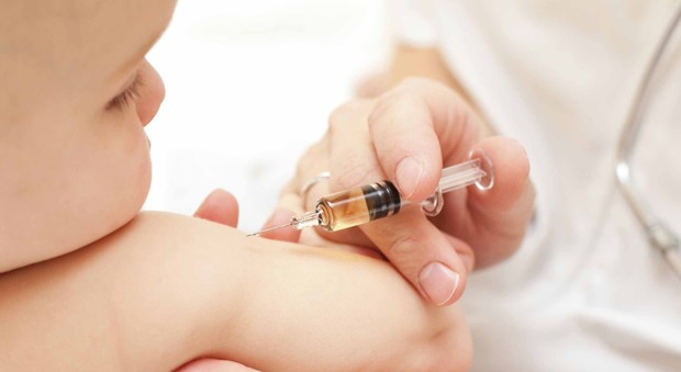 Catania, bimbo di 18 mesi muore dopo il vaccino per la meningite: aperta un'inchiesta