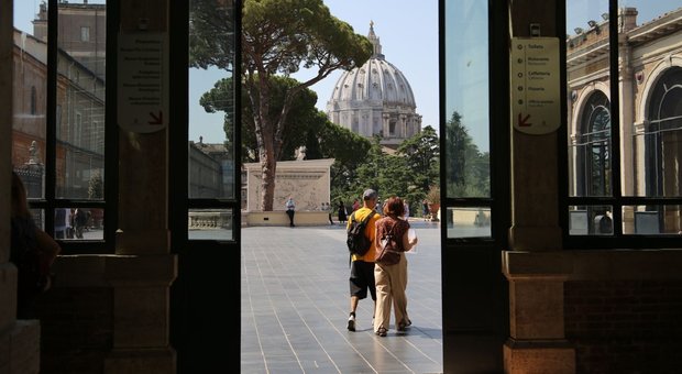 Ai Musei Vaticani lo strano effetto di sentir parlare in italiano