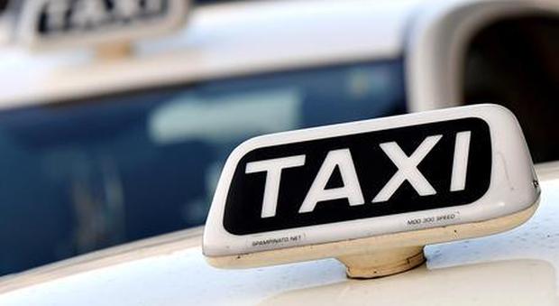 Taxi, l'Antitrust chiede la riforma: apertura a Uber e Ncc compensazioni per i tassisti
