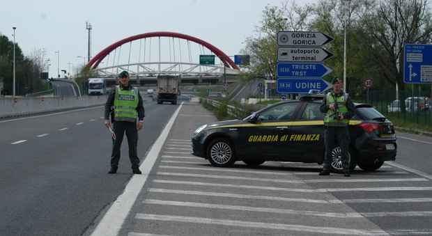 Condannato a Bolzano e Verona, fugge in Norvegia: preso al confine