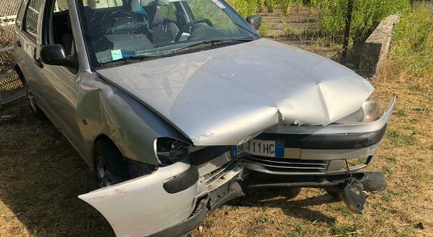 Si schianta con l’auto: muore operaio bulgaro padre di due figlie