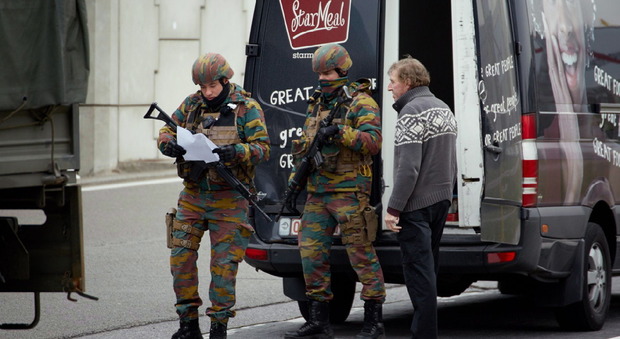 Bruxelles, mappe e foto dell'ufficio del premier nel computer dei terroristi: era un bersaglio