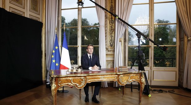 Coronavirus, Macron riapre la Francia: «A scuola dall'11 maggio»