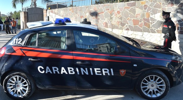 Roma, infrange obbligo di dimora e spaccia droga: arrestato 30enne del Gambia