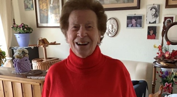Covid, nonna Parisina (95 anni) e la felicità che non invecchia: «Il vaccino una grazia. Avevo il terrore di morire da sola»