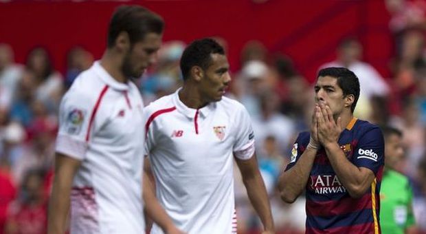 Liga, sfortuna Barça: senza Messi colpisce quattro pali e perde in casa del Siviglia