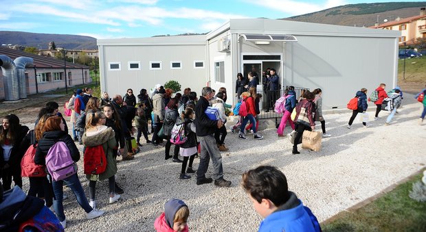 Terremoto, libri scolastici gratis per due anni nelle zone colpite