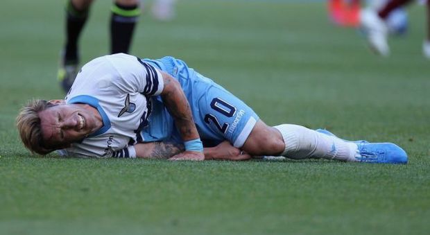Lazio, si ferma Biglia: l’argentino potrebbe saltare le sfide contro Pescara e Milan