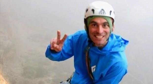 Fernando, alpinista morto sull'Himalaya: aveva combattuto tra i curdi contro l'Isis
