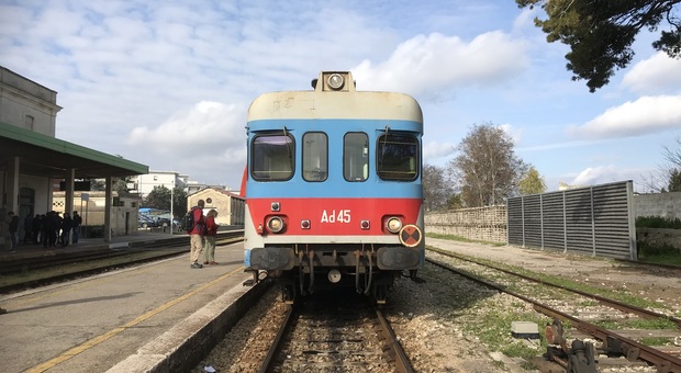 Ferrovie, la Regione chiede al Ministero di commissariare i lavori sulla linea ferroviaria Bologna-Lecce