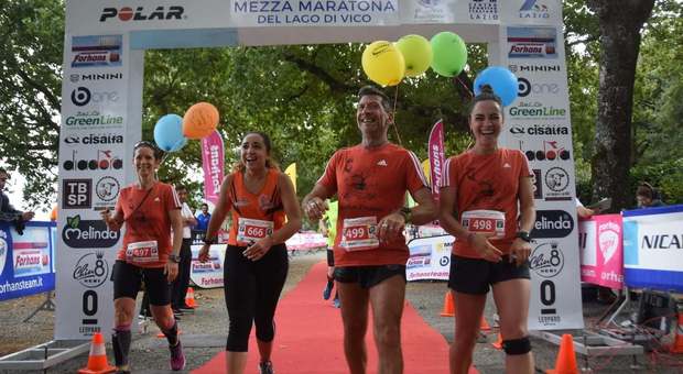Mezza maratona lago di Vico, vincono Luca Parisi e Federica Livi