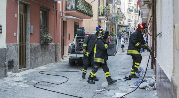 Appartamento in fiamme nel Cilento, donna muore dopo agonia tre giorni