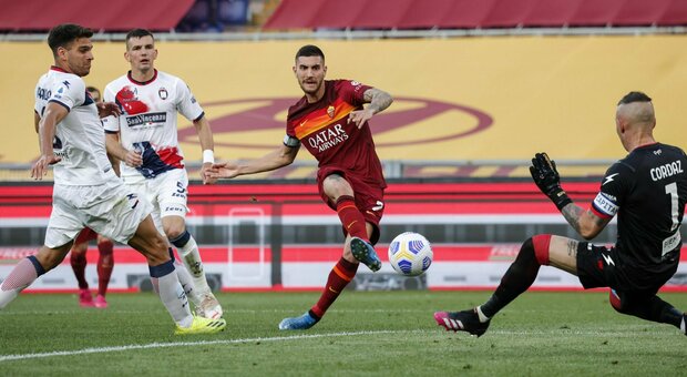 Roma-Crotone 5-0: Fonseca ritrova vittoria e posto in Europa. Cosmi steso nel secondo tempo