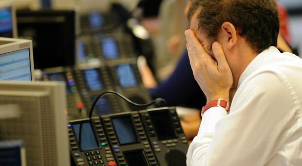 Crédit Suisse, Borse europee volatili: Milano gira in positivo. Asia in rosso e giù il prezzo del petrolio