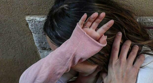 Giovane disabile positiva al Covid violentata nella struttura durante il lockdown: la ragazza è rimasta incinta