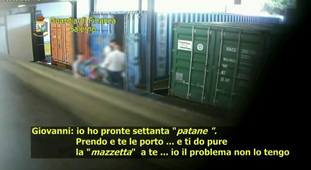 Gli affari sporchi nel porto di Salerno: maxi blitz all'alba, 69 arresti