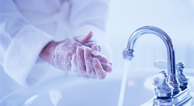 World toilet day (19 novembre): 1 su 4 non si lava le mani dopo essere andato in bagno