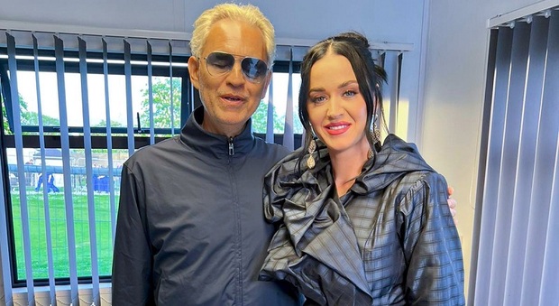 Andrea Bocelli canta per Katy Perry, la popstar gongola e va in visibilio: «Ora devo imparare»