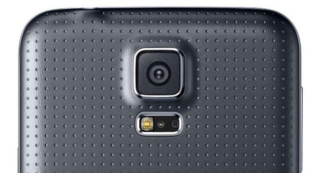 Samsung Galaxy S5 e un difetto nella fotocamera, in corso la sostituzione degli smartphone