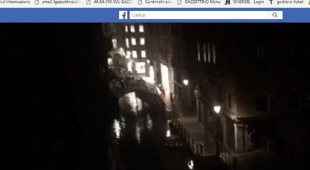 Venezia al buio dalla diretta Facebook del Gazzettino
