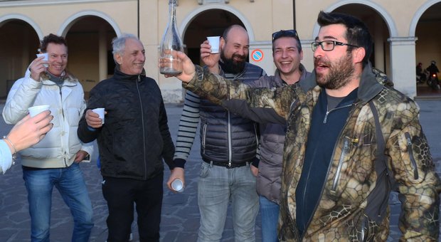 immagine Coronavirus Vo' e Codogno non più zone rosse ma è finta libertà: tolti i varchi