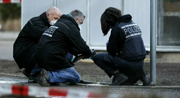 Germania, studente spara nell'università di Heidelberg e si toglie la vita. Morta una ragazza, 3 feriti