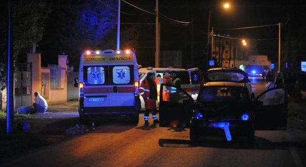 Latina, altro incidente stradale: padre e figlia investiti da un'auto, l'uomo muore