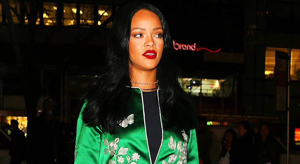 Rihanna in trasferta a New York: quando la tuta è chic