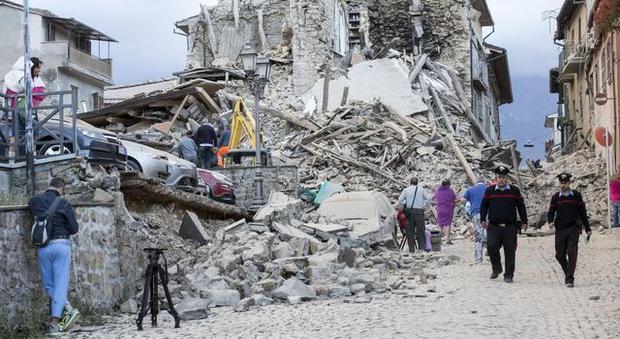Terremoto, De Micheli: «Sisma e ricostruzione, anche le diocesi gestiranno gli appalti»