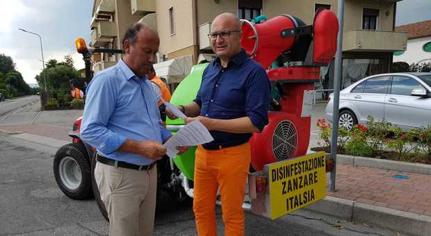 Il sindaco di Campodoro Massimo Ramina col vicesindaco Vincenzo Gottardo