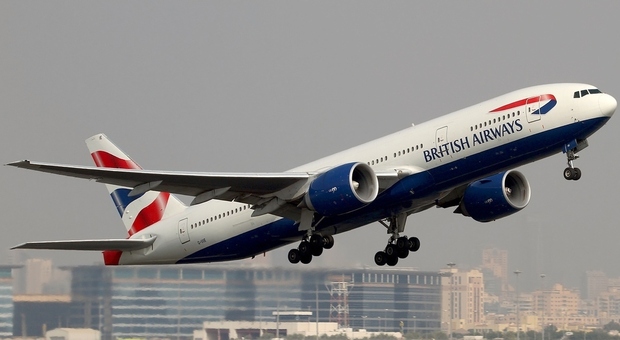 Volo della British Airways torna indietro dopo 4 ore: risarcimento di 600 euro a ciascun passeggero