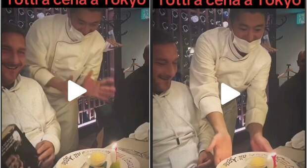 Totti e Noemi a Tokyo, la sorpresa del cameriere giapponese al ristorante. «Parla così perché c'ha la mascherina»