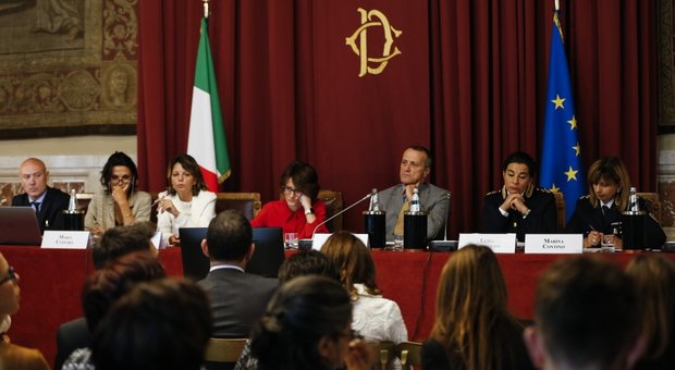 In Italia sempre più bambine e ragazze vittime di violenza: allarme maltrattamenti in famiglia