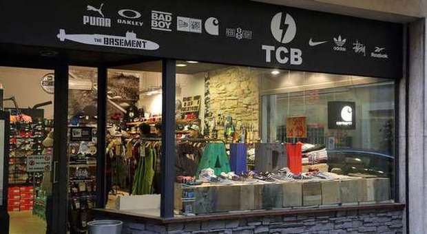 Il negozio Tcb a Bassano (foto Remonato)