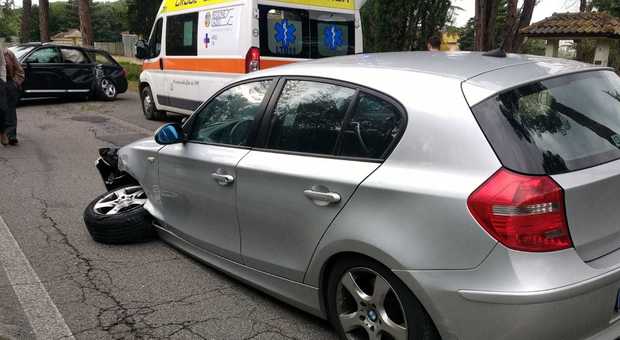 Uno dei recenti incidenti su strada La Rosa a Latina