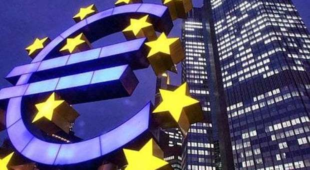 Coronavirus, Bce lancia quantitative easing da 750 miliardi di euro per l'emergenza