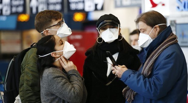 Coronavirus, vola la vendita di mascherine: più 427%, costo fino a 20 volte di più