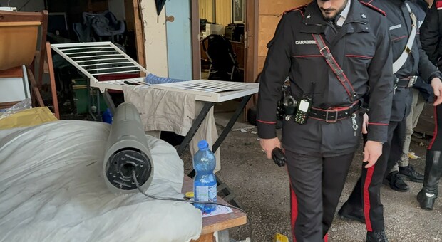 https://statics.cedscdn.it/photos/MED/92/19/8579219_07182958_le_operazioni_dei_carabinieri_8_.jpg