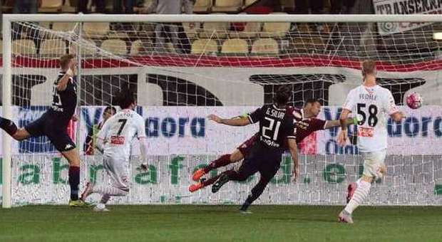 Carpi, prima vittoria in Serie A: 2-1 al Torino. Il tecnico Sannino parte col piede giusto