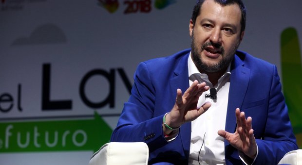 Terni, il ministro Matteo Salvini incontrerà il poliziotto ferito durante l'arresto di un clandestino