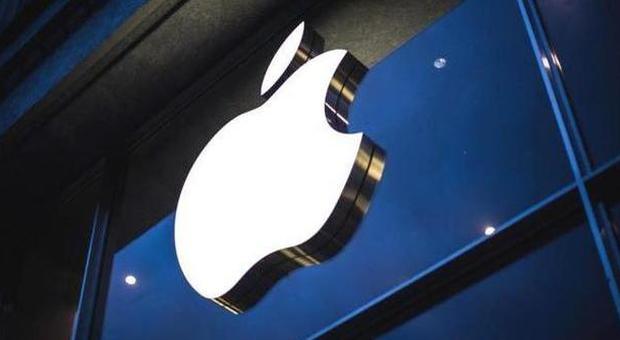Apple: abiti hi tech che ricaricano i telefonini