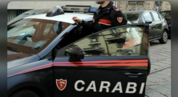 Marcianise, ruba un'auto e minaccia gli agenti: arrestato 56enne napoletano