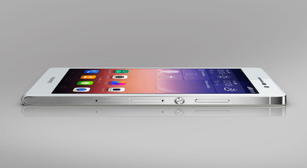 Smartphone, Huawei con il nuovo Ascend P7 sfida i colossi Apple e Samsung