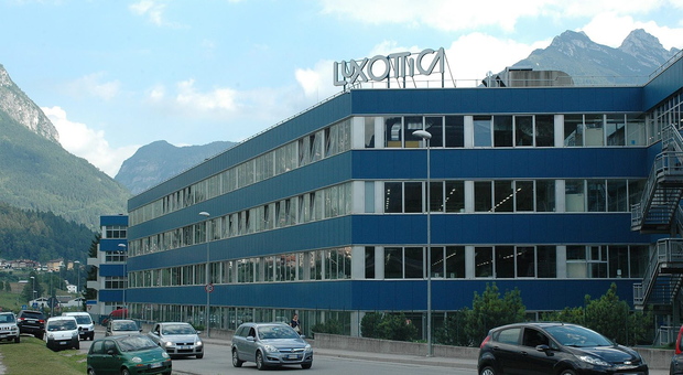 Lo stabilimento Luxottica di Valcozzena