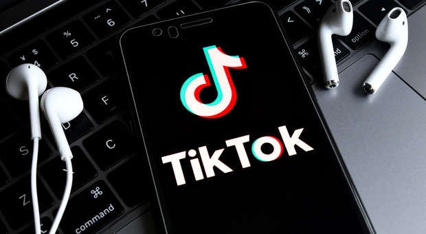 TikTok contro le molestie: arriva il tasto «Non mi piace» ai commenti per facilitare la censura