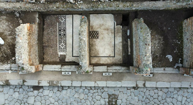 Il mosaico scoperto a Pompei